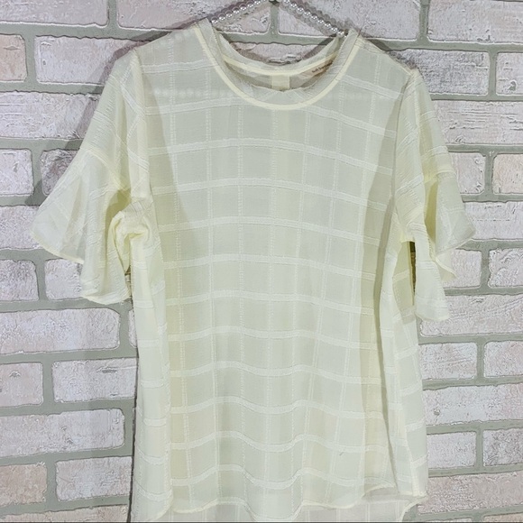 Soft Surroundings Cream Button Back Flutter Sleeve Top Size S - Picture 2 of 8